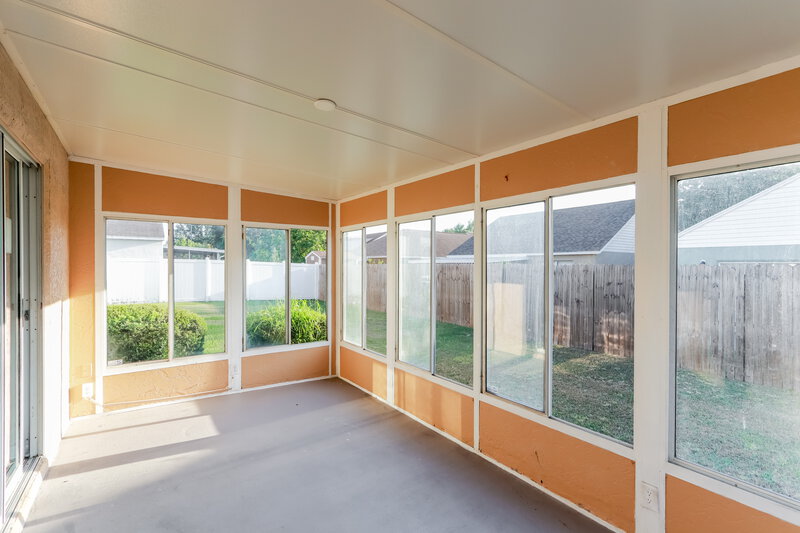 2,110/Mo, 6215 Cannoli Pl Riverview, FL 33578 Sun Room View