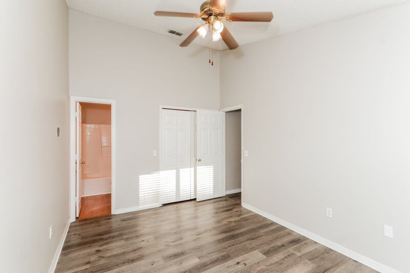 2,110/Mo, 6215 Cannoli Pl Riverview, FL 33578 Main Bedroom View