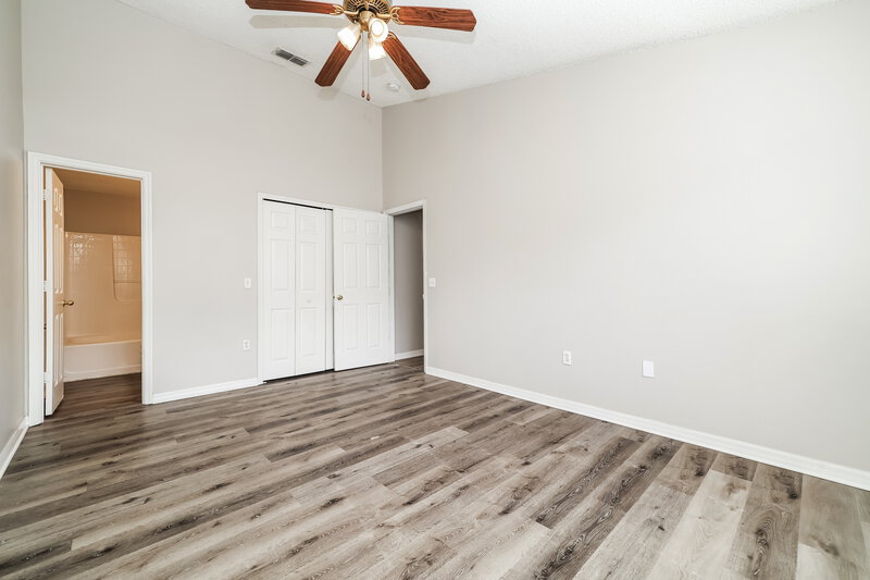 2,065/Mo, 6215 Cannoli Pl Riverview, FL 33578 Main Bedroom View 2