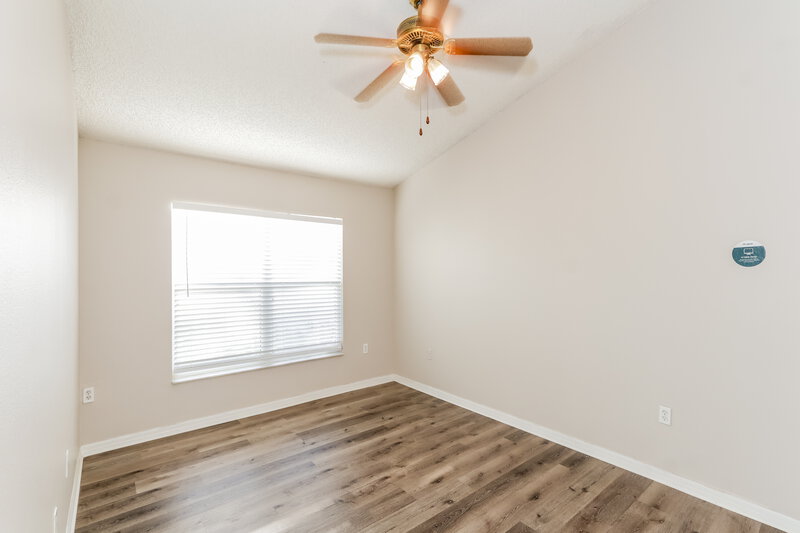 2,110/Mo, 6215 Cannoli Pl Riverview, FL 33578 Main Bedroom View 2