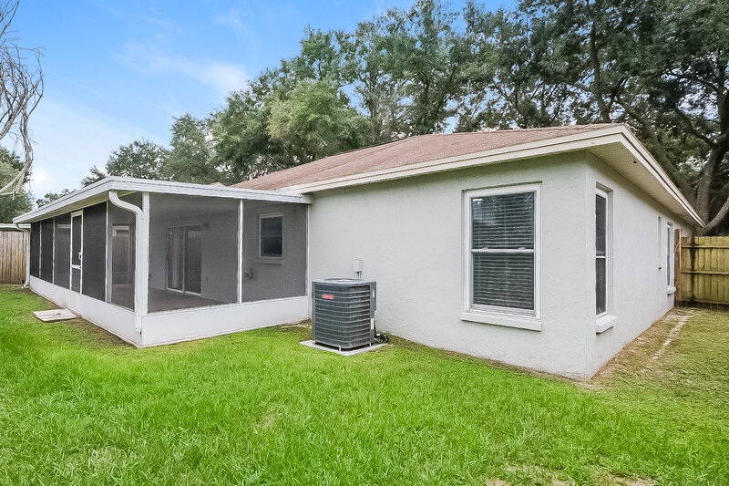 2,615/Mo, 1808 Rudder Dr Valrico, FL 33594 Rear View