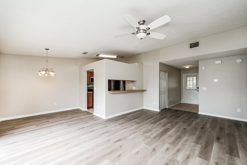 1,965/Mo, 317 Regal Park Dr Valrico, FL 33594 Living Room View 2