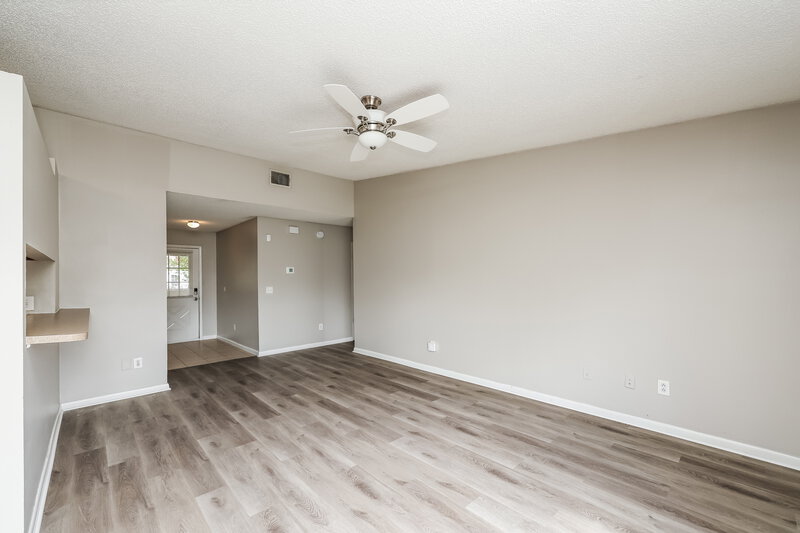 1,965/Mo, 317 Regal Park Dr Valrico, FL 33594 Living Room View 3