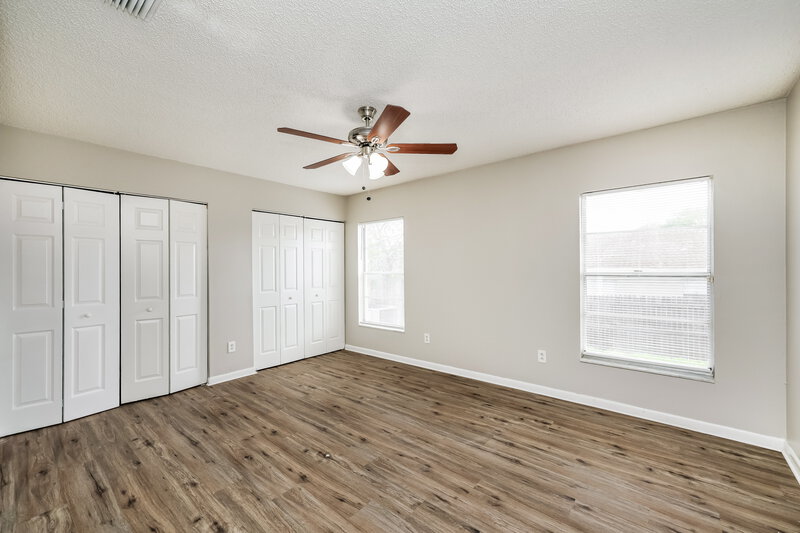 1,965/Mo, 317 Regal Park Dr Valrico, FL 33594 Main Bedroom View 2