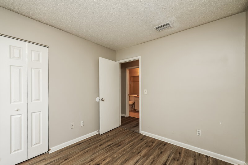 1,965/Mo, 317 Regal Park Dr Valrico, FL 33594 Bedroom View 2