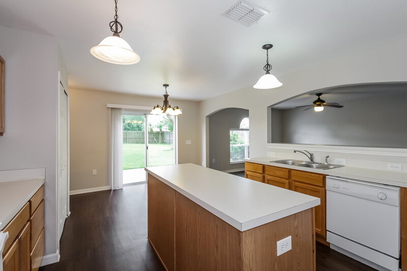 2,405/Mo, 13518 Padron Ct Riverview, FL 33579 Kitchen Dining Room View