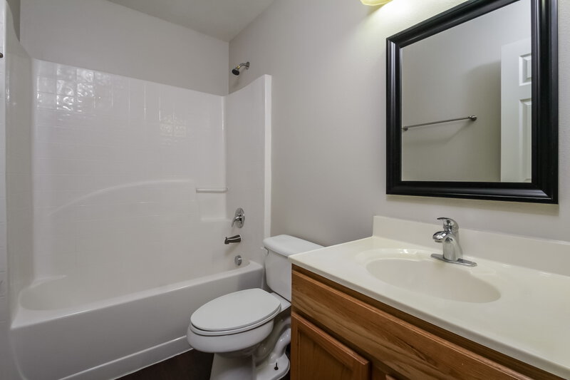 2,405/Mo, 13518 Padron Ct Riverview, FL 33579 Master Bathroom View