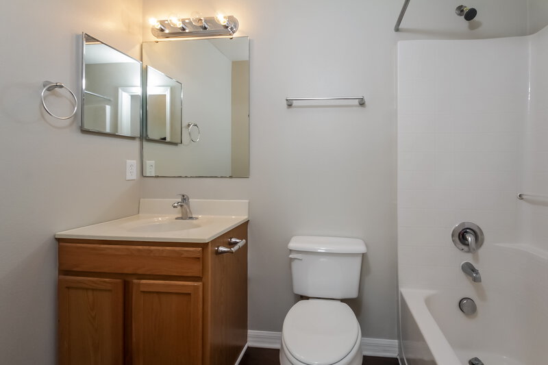 2,405/Mo, 13518 Padron Ct Riverview, FL 33579 Bathroom View