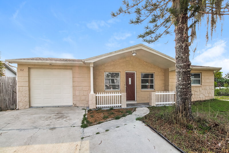 1,710/Mo, 1012 Normandy Blvd Holiday, FL 34691 External View