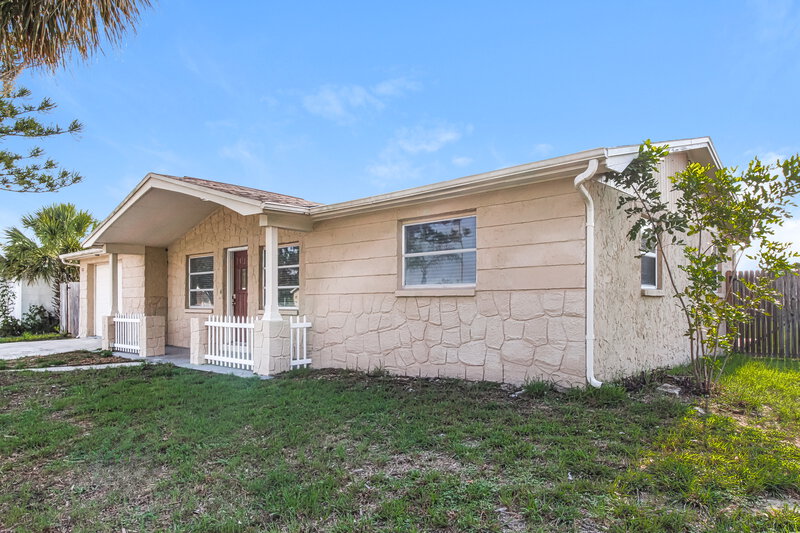 1,710/Mo, 1012 Normandy Blvd Holiday, FL 34691 Front View