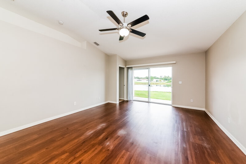 1,940/Mo, 13618 Silver Charm Ct Riverview, FL 33579 Living Room View