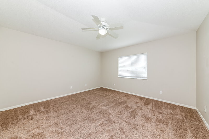 1,940/Mo, 13618 Silver Charm Ct Riverview, FL 33579 Main Bedroom View