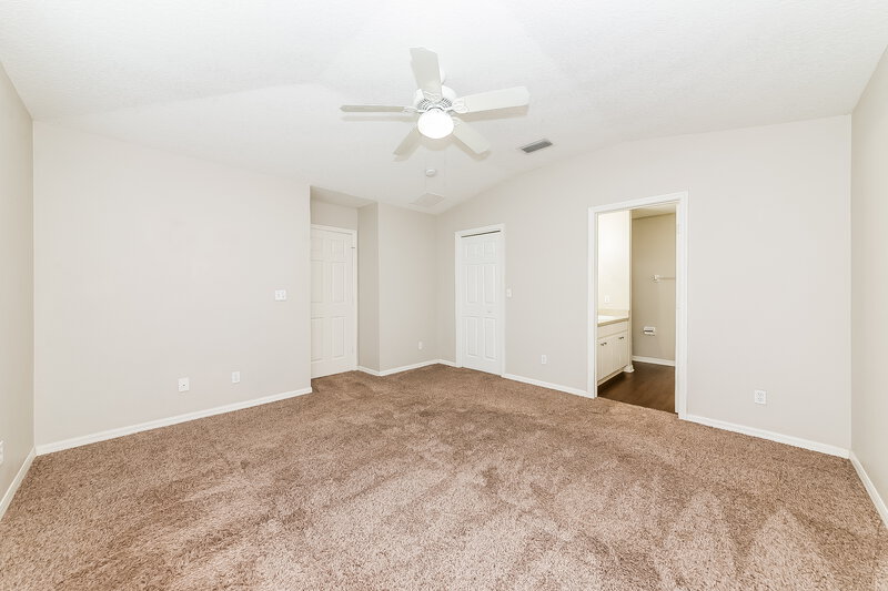 1,940/Mo, 13618 Silver Charm Ct Riverview, FL 33579 Main Bedroom View 2