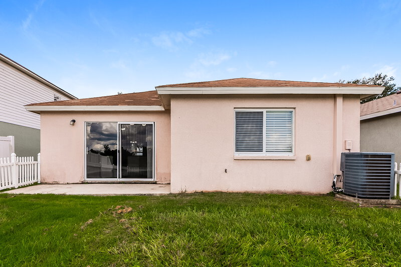 1,940/Mo, 13618 Silver Charm Ct Riverview, FL 33579 Rear View