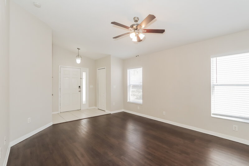 1,925/Mo, 12410 White Bluff Rd Hudson, FL 34669 Living Room View