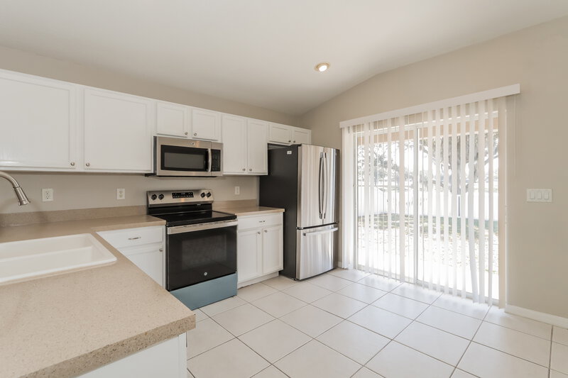 1,925/Mo, 12410 White Bluff Rd Hudson, FL 34669 Kitchen View