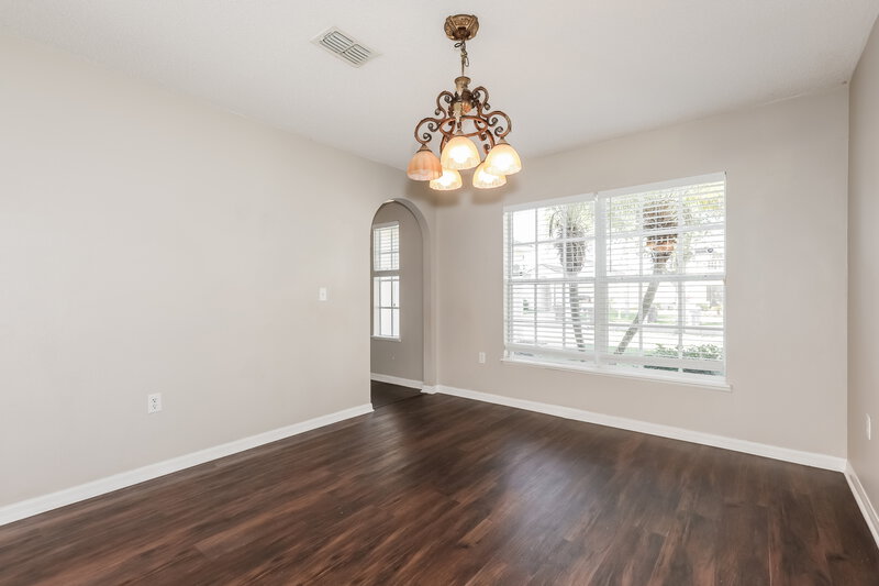 2,015/Mo, 1707 Alhambra Crest Dr Ruskin, FL 33570 Dining Room View