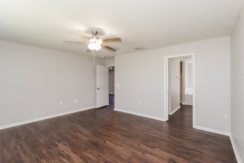 2,115/Mo, 3075 Sire Trl Lakeland, FL 33811 Main Bedroom View