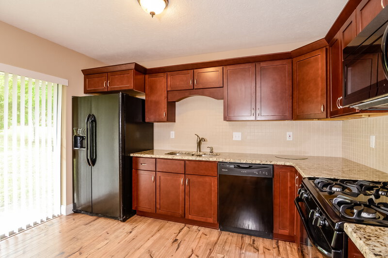 1,820/Mo, 12373 Brookside St Spring Hill, FL 34609 Kitchen View