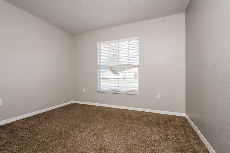 2,270/Mo, 131 Winston Manor Cir Seffner, FL 33584 Bedroom View 3