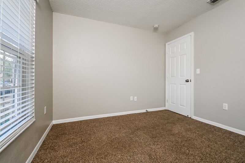 2,270/Mo, 131 Winston Manor Cir Seffner, FL 33584 Bedroom View 4