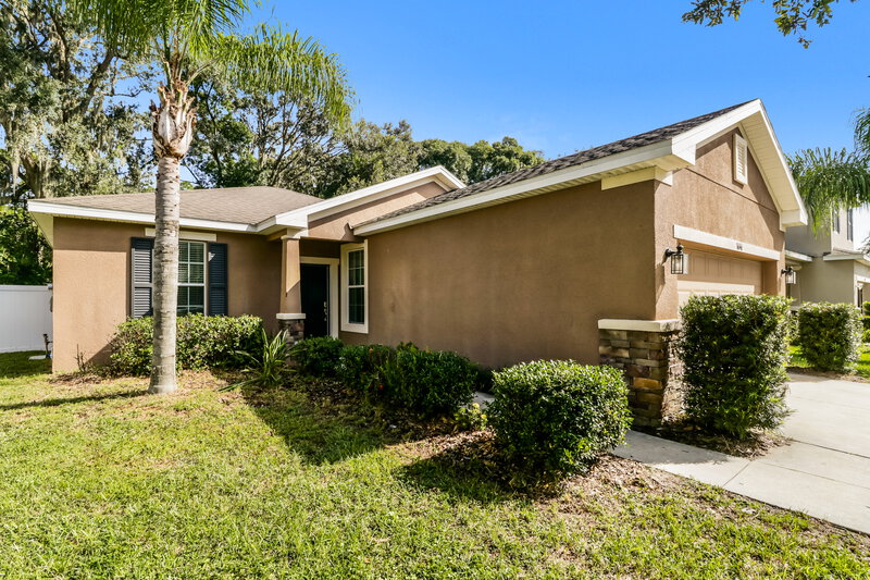 2,060/Mo, 36146 Laguna Hills Cir Zephyrhills, FL 33541 Front View