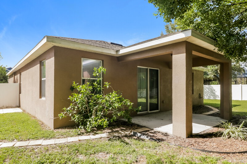 2,060/Mo, 36146 Laguna Hills Cir Zephyrhills, FL 33541 Rear View 2