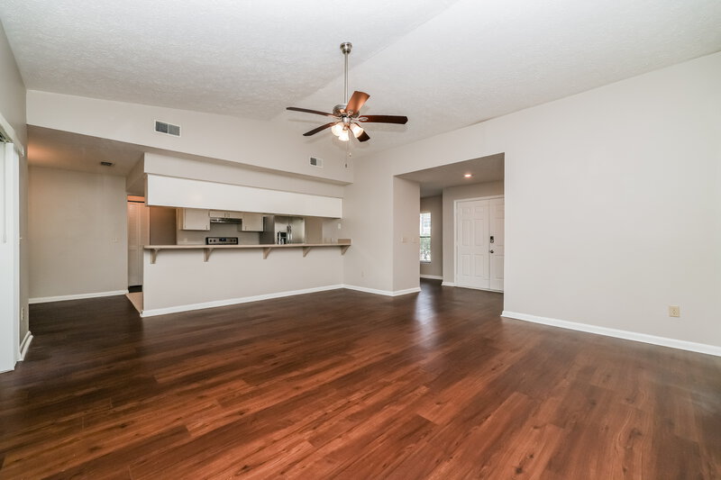 2,485/Mo, 2303 Willow Branch Ave Lutz, FL 33549 Family Room View 2