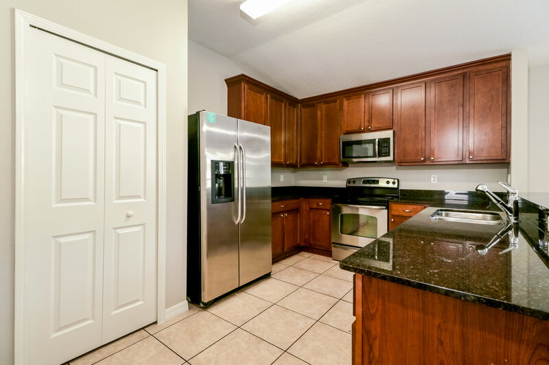 3,890/Mo, 4012 Constantine Loop Wesley Chapel, FL 33543 Kitchen View
