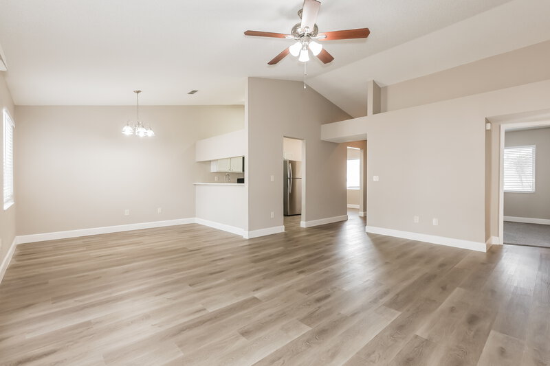 1,990/Mo, 1310 Coolmont Dr Brandon, FL 33511 Living Room View