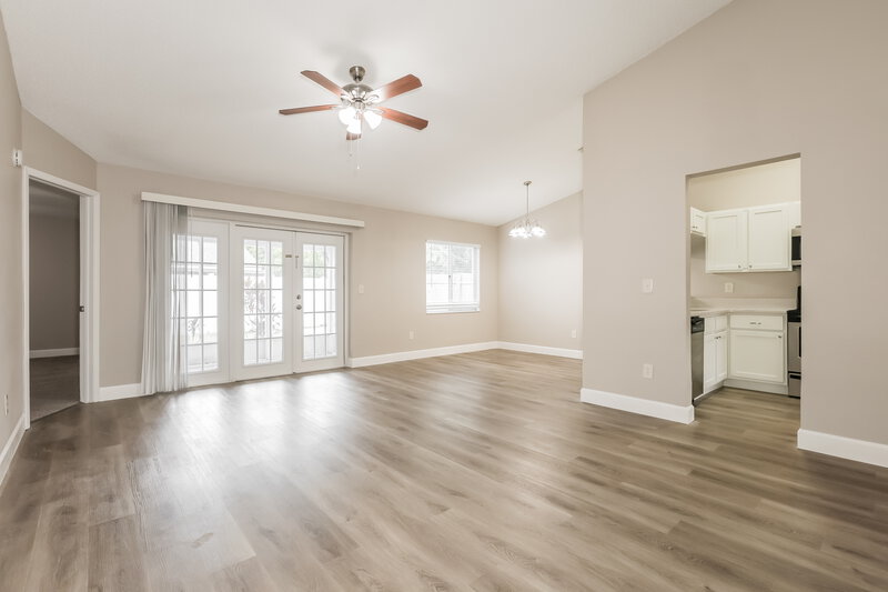 1,990/Mo, 1310 Coolmont Dr Brandon, FL 33511 Living Room View 2