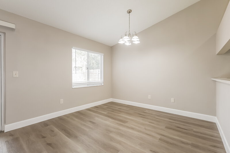 1,990/Mo, 1310 Coolmont Dr Brandon, FL 33511 Dining Room View 2