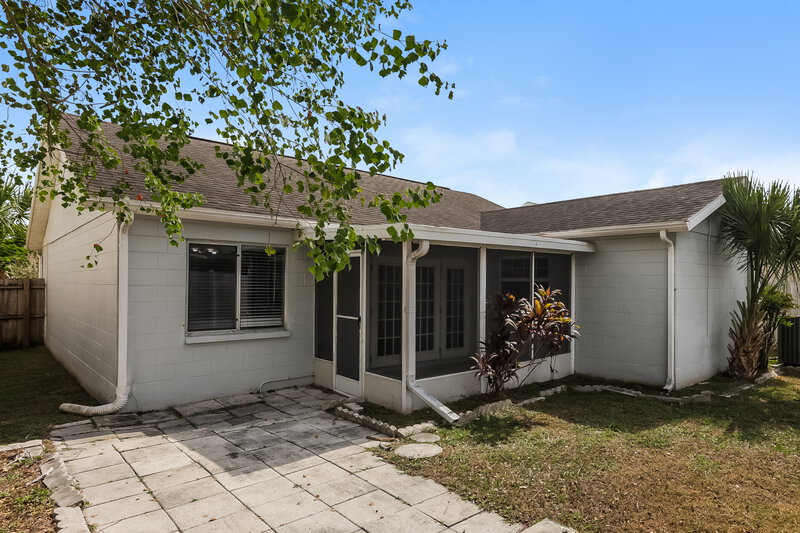 1,990/Mo, 1310 Coolmont Dr Brandon, FL 33511 Rear View