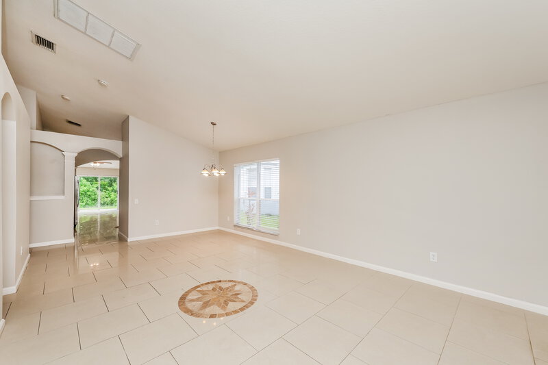 2,205/Mo, 11427 Misty Isle Ln Riverview, FL 33579 Living Room View