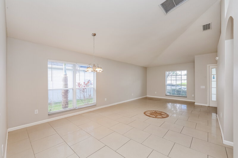 2,205/Mo, 11427 Misty Isle Ln Riverview, FL 33579 Dining Room View