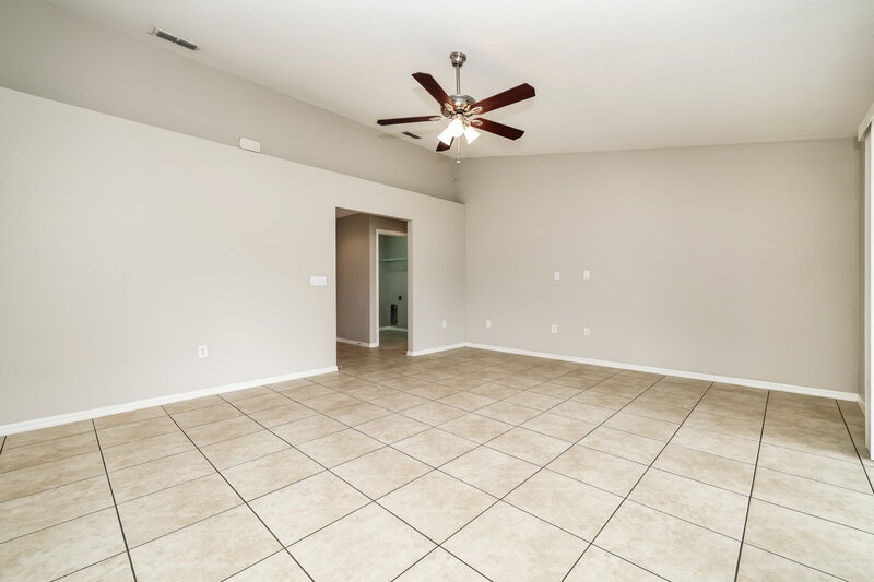 2,135/Mo, 2937 Coach Lamp Rd Mulberry, FL 33860 Living Room View