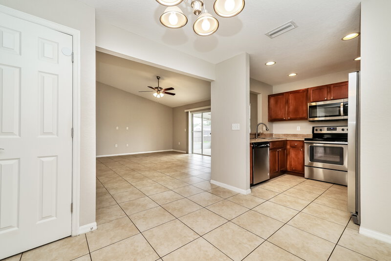2,135/Mo, 2937 Coach Lamp Rd Mulberry, FL 33860 Dining Room View