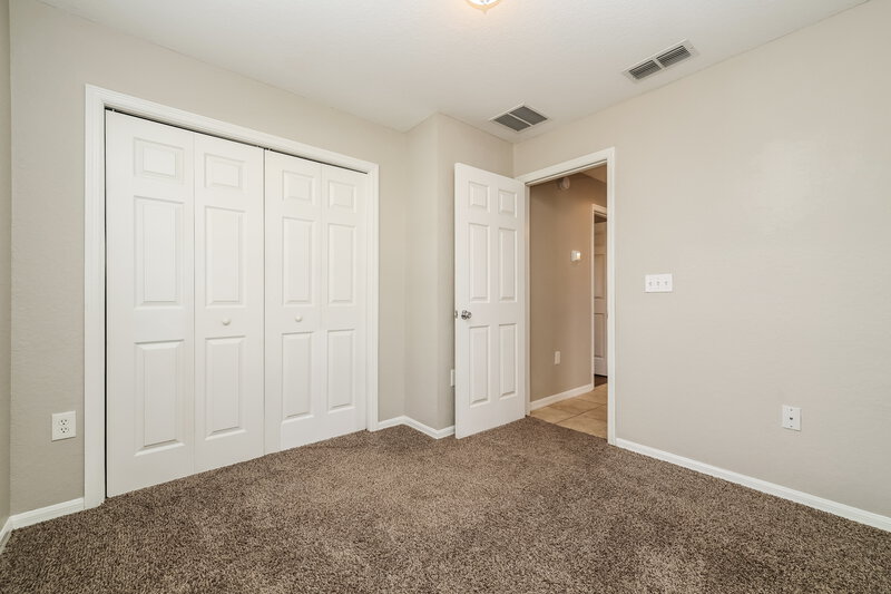2,135/Mo, 2937 Coach Lamp Rd Mulberry, FL 33860 Bedroom View 2
