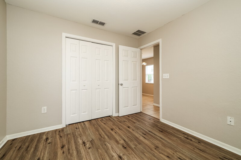 2,135/Mo, 2937 Coach Lamp Rd Mulberry, FL 33860 Bedroom View 4