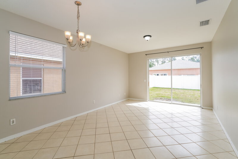 1,955/Mo, 5426 Passing Pine Ln Zephyrhills, FL 33541 Breakfast Nook View 2
