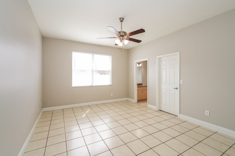 1,955/Mo, 5426 Passing Pine Ln Zephyrhills, FL 33541 Main Bedroom View 2