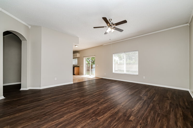 2,400/Mo, 13210 Pike Lake Dr Riverview, FL 33579 Living Room View