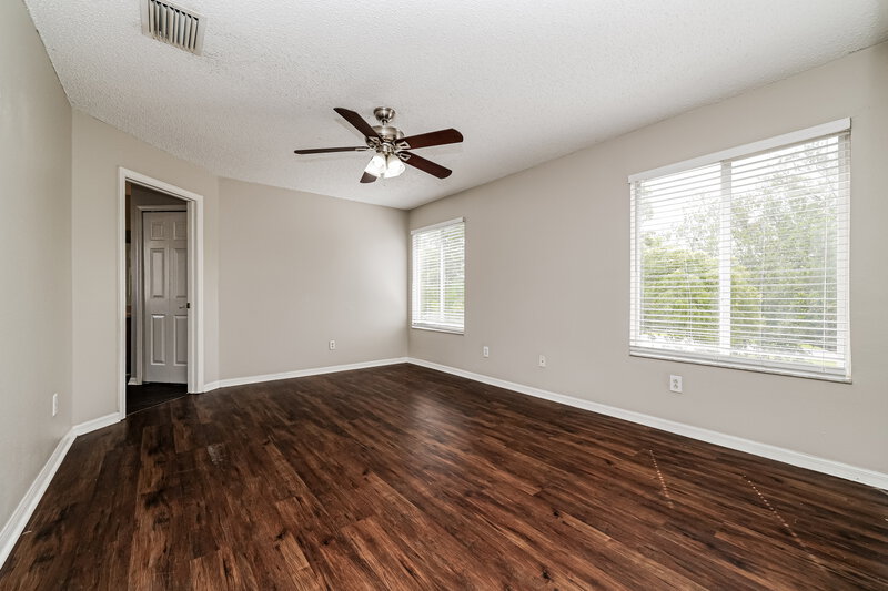 2,400/Mo, 13210 Pike Lake Dr Riverview, FL 33579 Main Bedroom View