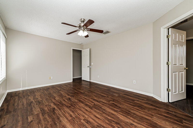 2,400/Mo, 13210 Pike Lake Dr Riverview, FL 33579 Main Bedroom View 2