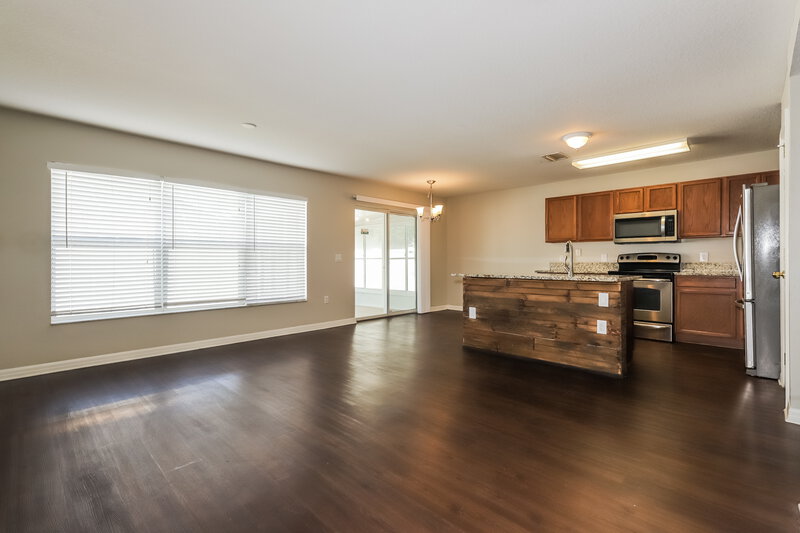 2,130/Mo, 10601 Boyette Creek Blvd Riverview, FL 33569 Living Room View 2