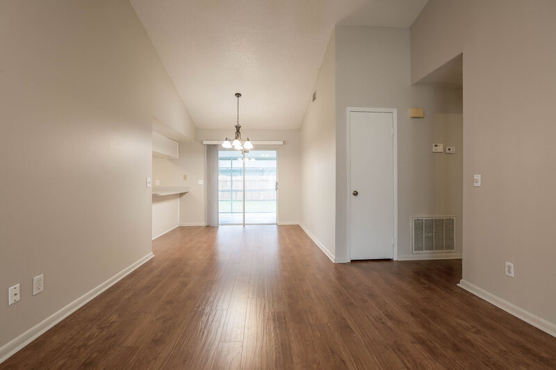 1,560/Mo, 4628 Cabbage Palm Dr Valrico, FL 33596 Living Room View 2