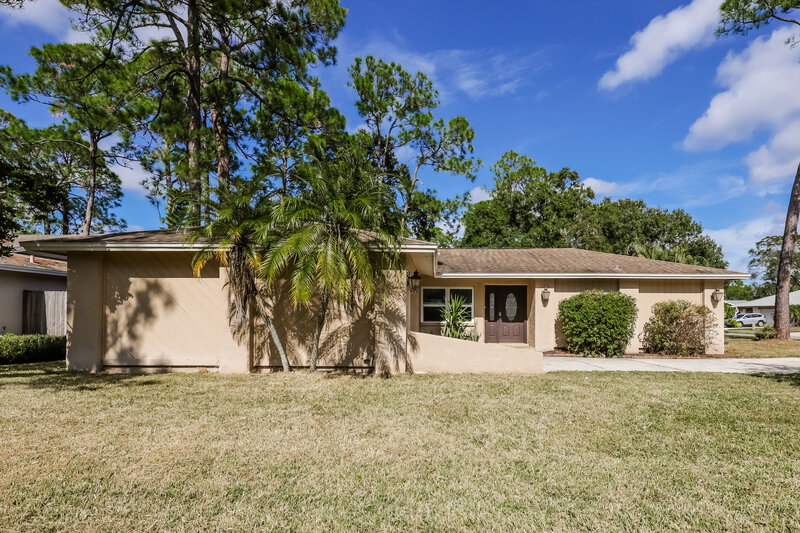 2,430/Mo, 3610 Fairway Forest Dr Palm Harbor, FL 34685 External View