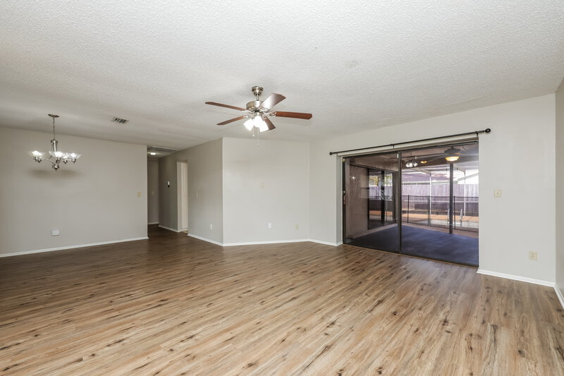 2,430/Mo, 3610 Fairway Forest Dr Palm Harbor, FL 34685 Living Room View 2