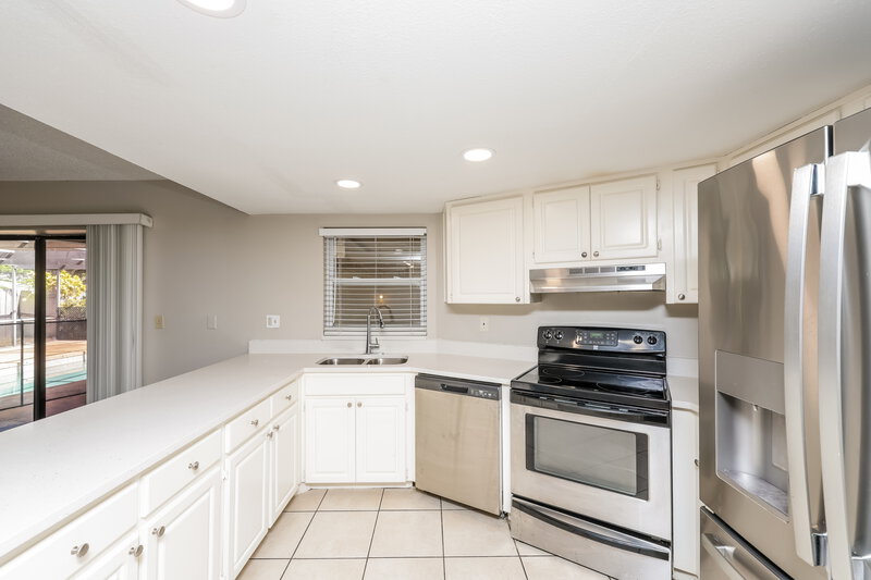 2,430/Mo, 3610 Fairway Forest Dr Palm Harbor, FL 34685 Kitchen View