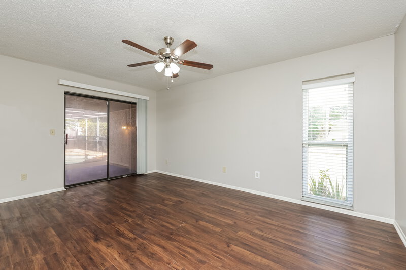 2,430/Mo, 3610 Fairway Forest Dr Palm Harbor, FL 34685 Main Bedroom View